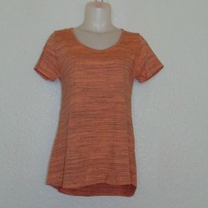 Lularoe Coral  T-Shirt (S)
